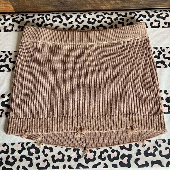 Ser.o.ya Seroya Alora Mini Skirt in Natural.Knit. Distressed. Size Large. NWT! - Picture 5 of 13
